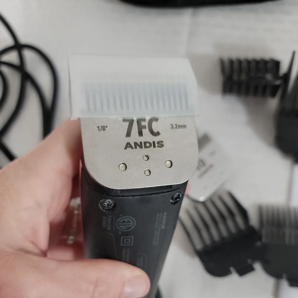 Andis EasyClip Versa Pink Pet Grooming Clipper Kit 10 7FC Blades AS IS